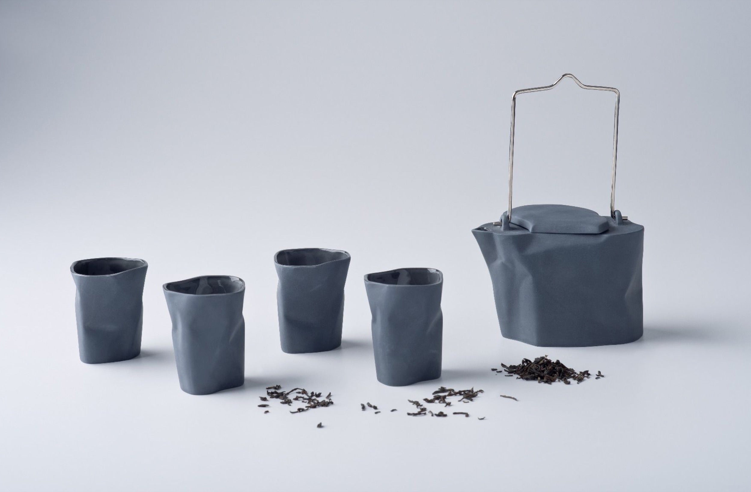 Zestaw do herbaty porcelanowy Pogięty czarny