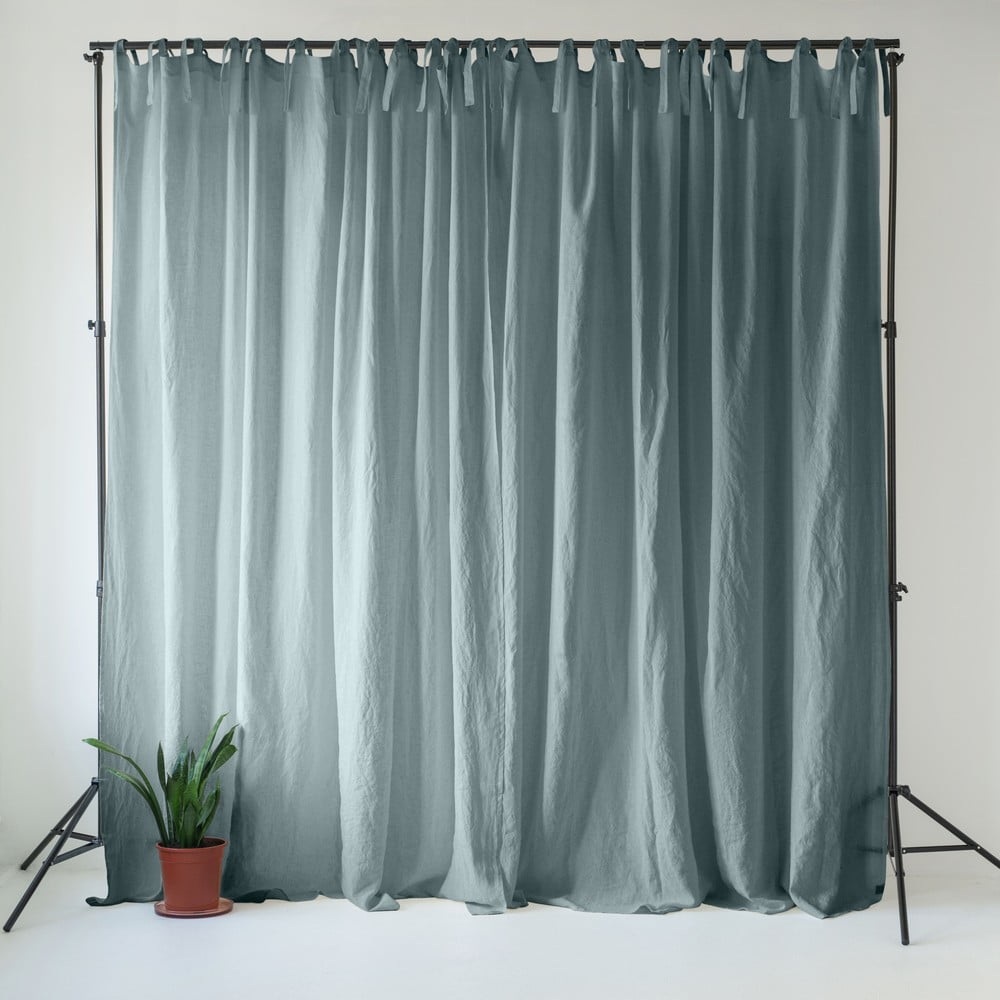 Szaroniebieska lniana zasłona 140x300 cm Blue Fog – Linen Tales