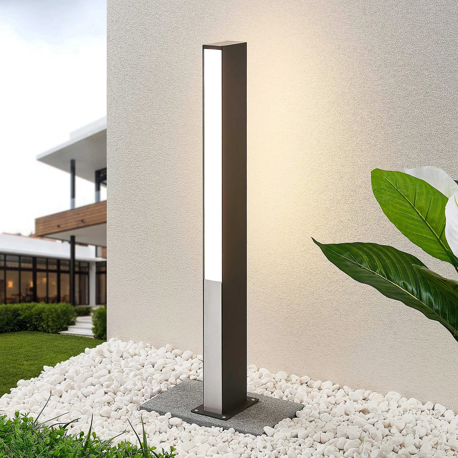 Lucande Aegisa słupek ogrodowy LED, 80 cm, antracyt, metal, IP54