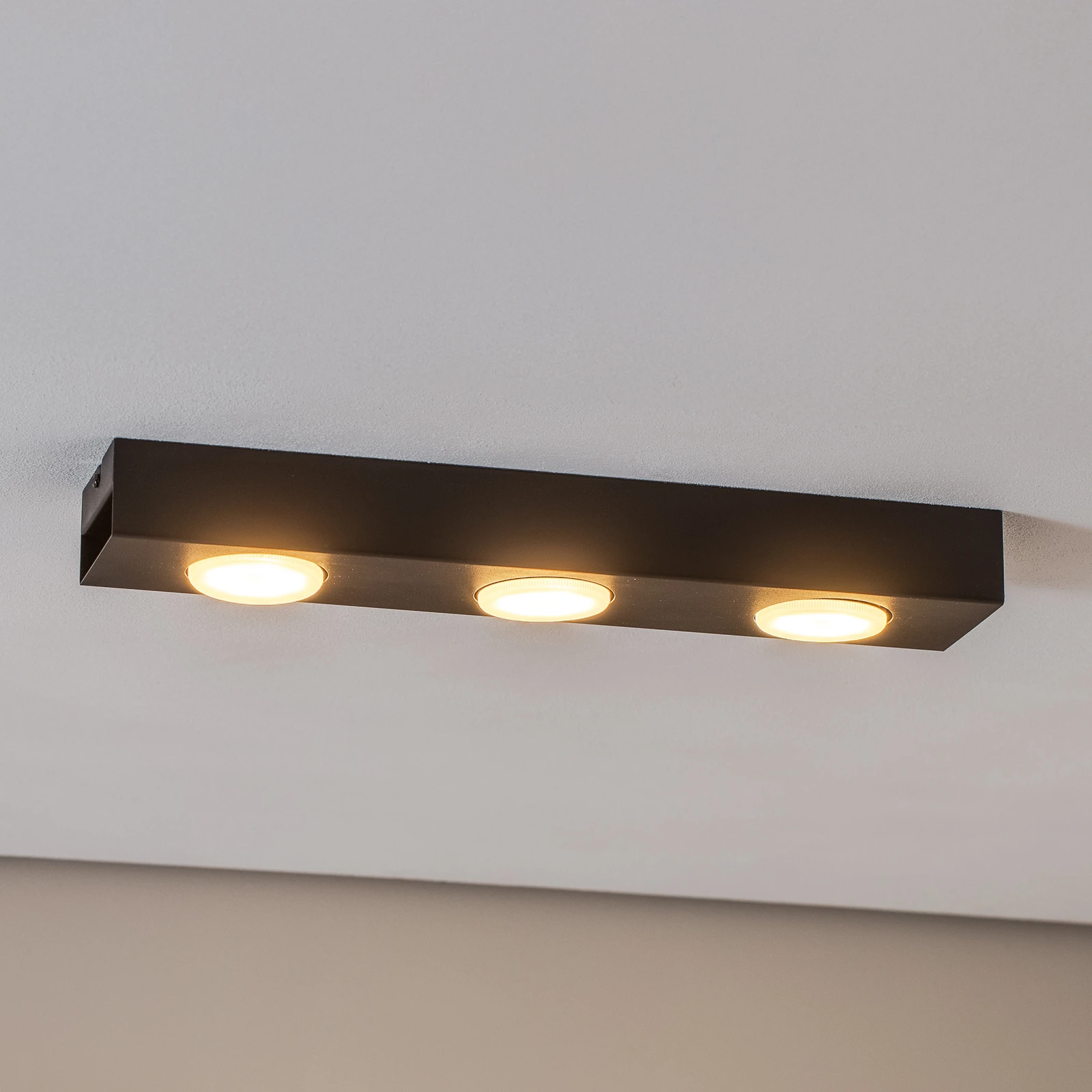 Downlight Ian w kolorze czarnym, 3-punktowa
