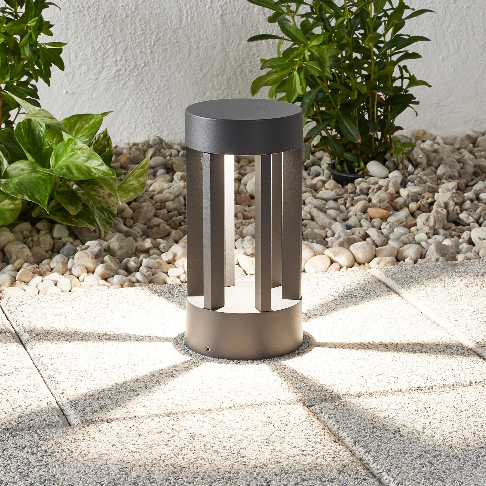Słupek oświetleniowy LED Jordis, 22 cm, antracyt, aluminium