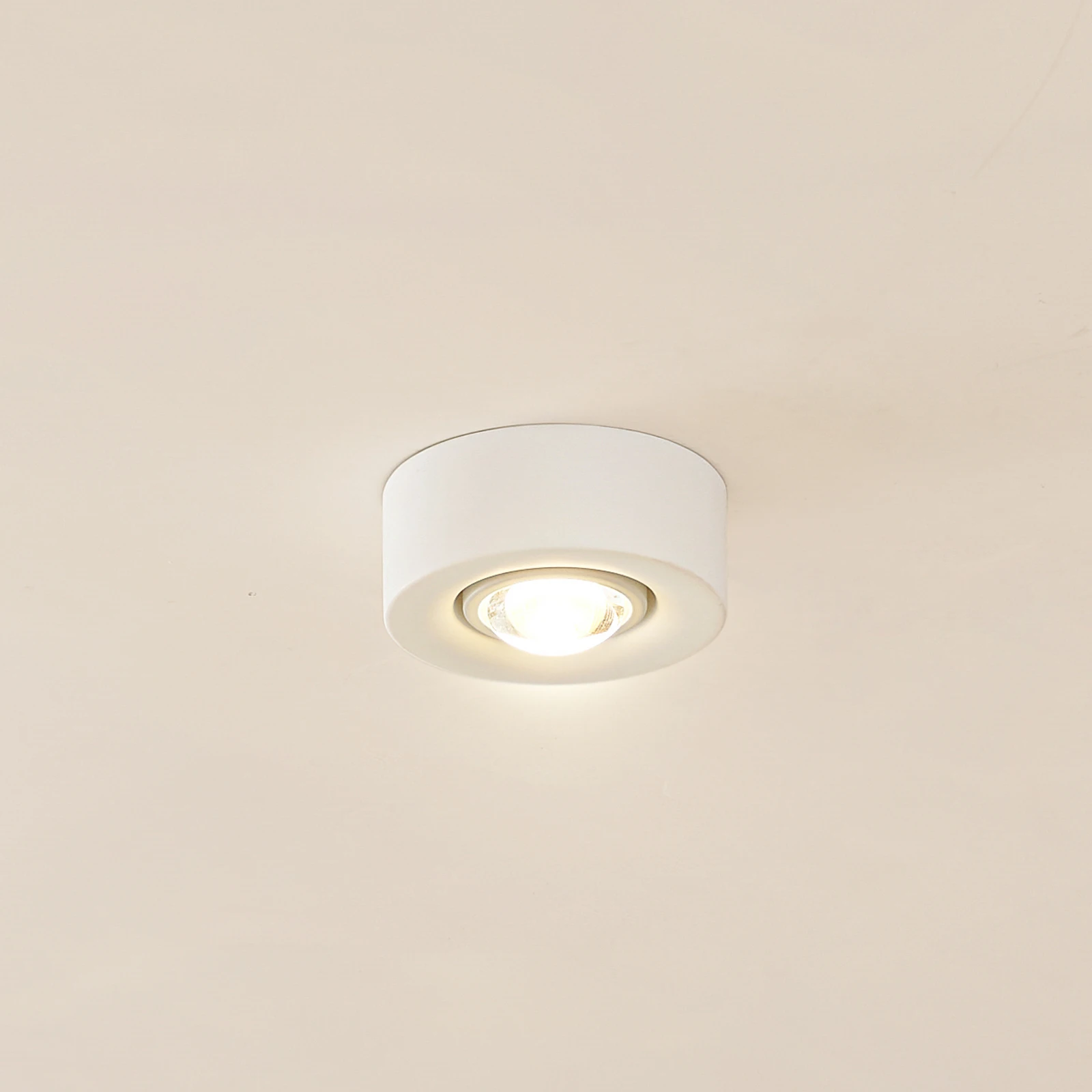 Lampa sufitowa Lindby Levia, 1-punktowa, Ø 14 cm, biały, gips