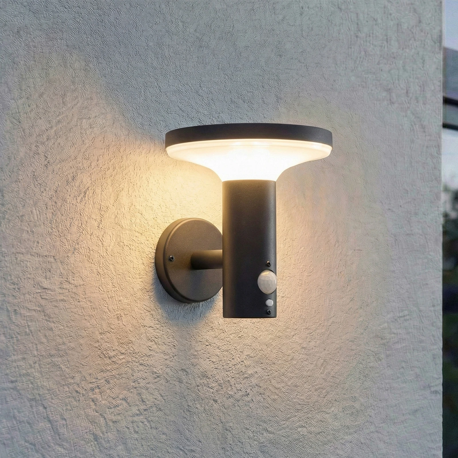 Kalen – kinkiet solarny LED marki PRIOS, 17 cm, czarny, z czujnikiem