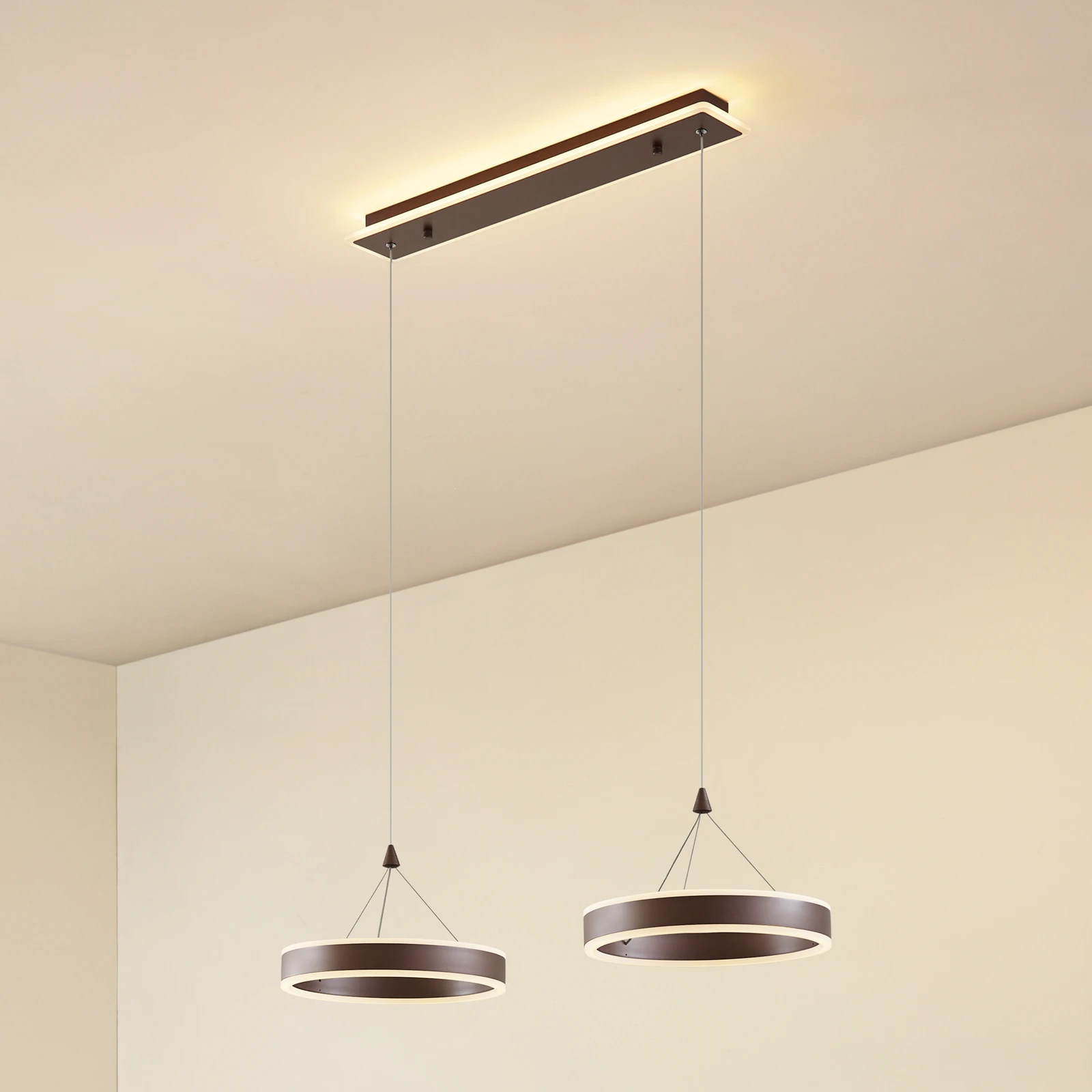 Lucande Żyrandol LED Kolo, 86 cm, 2-punktowa, brązowa, ściemniana